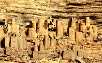 Bandiagara Escarpment Travel Pleasures Bandiagara Escarpment