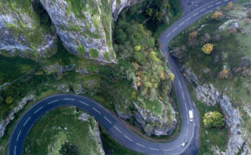 Driving in Africa: 8 Important Things to Know Driving South